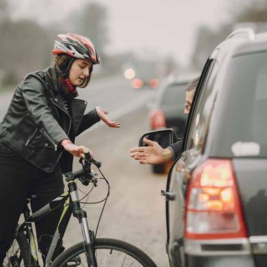 Wzajemny szacunek na drodze - rowerzyści i kierowcy Wzajemny szacunek na drodze - rowerzyści i kierowcy