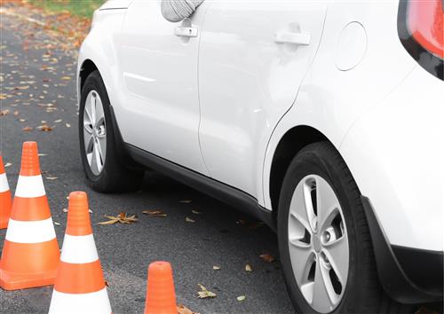 Pojazdy egzaminacyjne mogą być powodem przerwania egzaminu na prawo jazdy