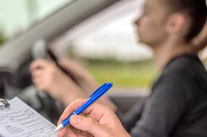 Jak rozmawiać z egzaminatorem? Psychologia stresu w dniu egzaminu