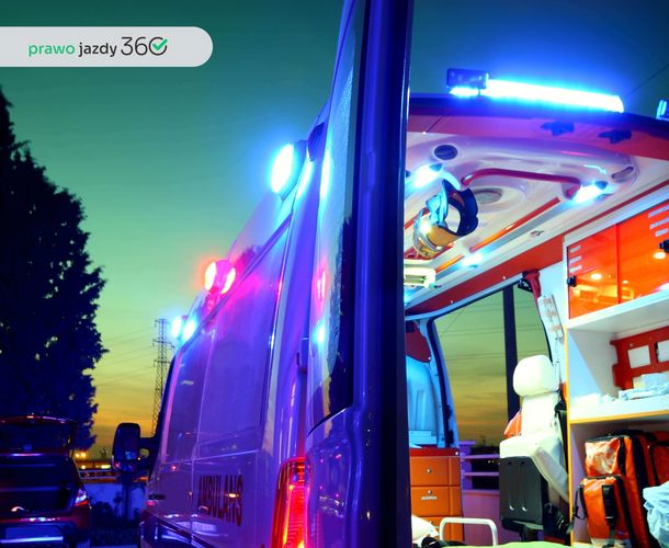 Pojazd uprzywilejowany – definicja, pierwszeństwo i zasady zachowania kierowcy